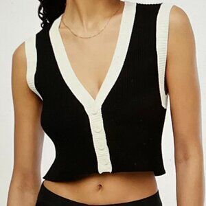 WEWOREWHAT Sweater Vest in Black & Antique White Size L